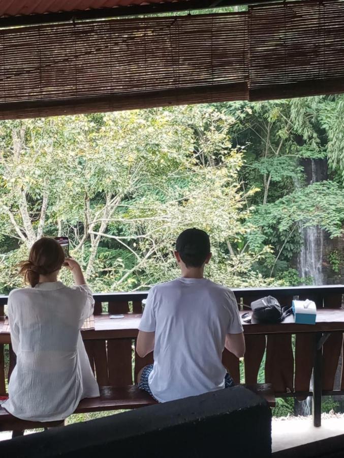 Munduk Tutub Waterfall View エクステリア 写真