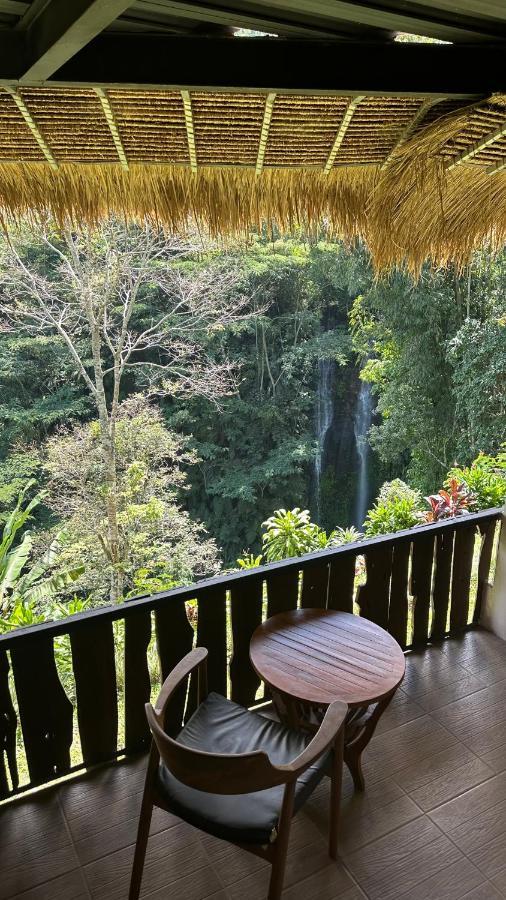 Munduk Tutub Waterfall View エクステリア 写真